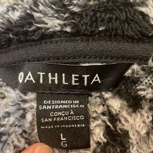 Athleta- “Tugga Sherpa Jacquard Hoodie” Black & White w/ Thumb Holes- Size Large - Picture 5 of 10